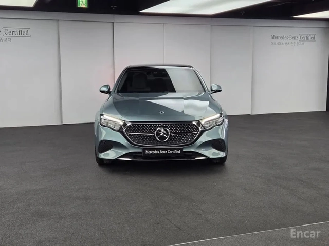 Mercedes-Benz E 200 360| BLIND SPOT| ПАНО| ПОДГРЕВ| ОБДУХВАНЕ - автомобили, коли, обяви за нови и употребявани 2