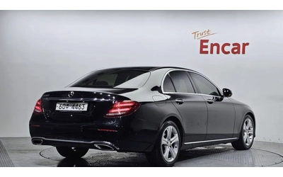mercedes-benz-e-200 - 1