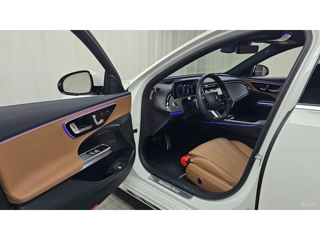 Mercedes-Benz E 200 AMG* ПОДГРЕВ* ОБДУХВАНЕ* ПАНО* 360* HEAD-UP* - автомобили, коли, обяви за нови и употребявани 6