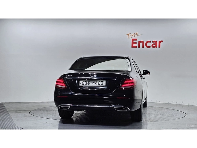Mercedes-Benz E 200 Avangarde* КОЖА* НАВИ* ПАНО - автомобили, коли, обяви за нови и употребявани 3