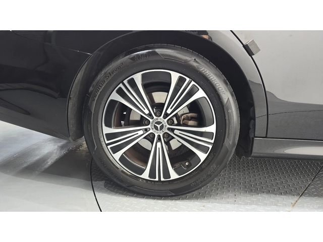 Mercedes-Benz E 200 ПАМЕТ* ПОДГРЕВ* ОБДУХВАНЕ* 360 КАМЕРА* - автомобили, коли, обяви за нови и употребявани 4