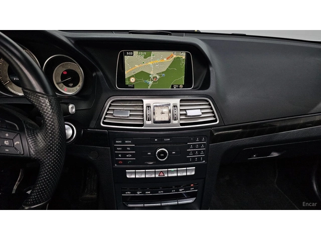 Mercedes-Benz E 200 Cabriolet* КОЖА* НАВИ* КАМЕРА - автомобили, коли, обяви за нови и употребявани 11