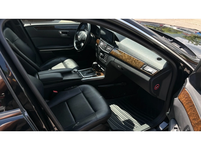 Mercedes-Benz E 200 benz/metan CNG - автомобили, коли, обяви за нови и употребявани 9