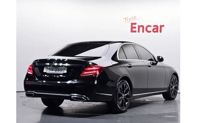 mercedes-benz-e-200 - 0
