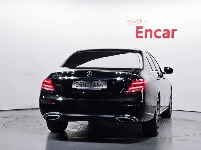 Mercedes-Benz E 200 - САМО 30% АВАНС - автомобили, коли, обяви за нови и употребявани 2
