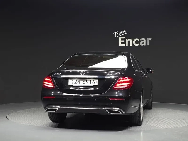 Mercedes-Benz E 200 - САМО 30% АВАНС - автомобили, коли, обяви за нови и употребявани 3