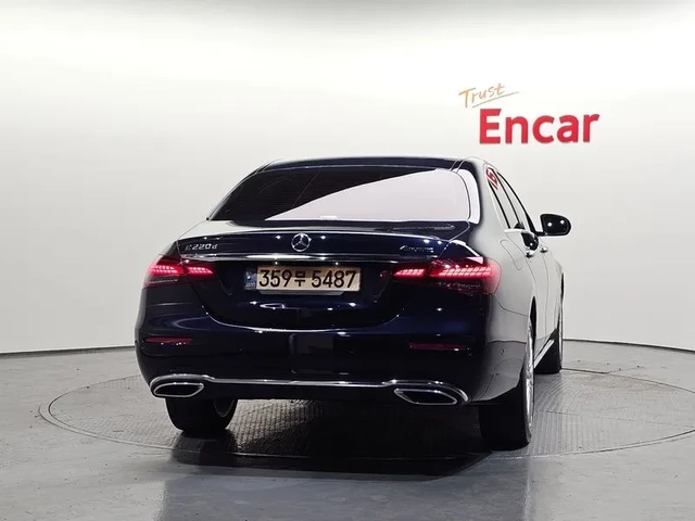 Mercedes-Benz E 200 - САМО 30% АВАНС - автомобили, коли, обяви за нови и употребявани 3