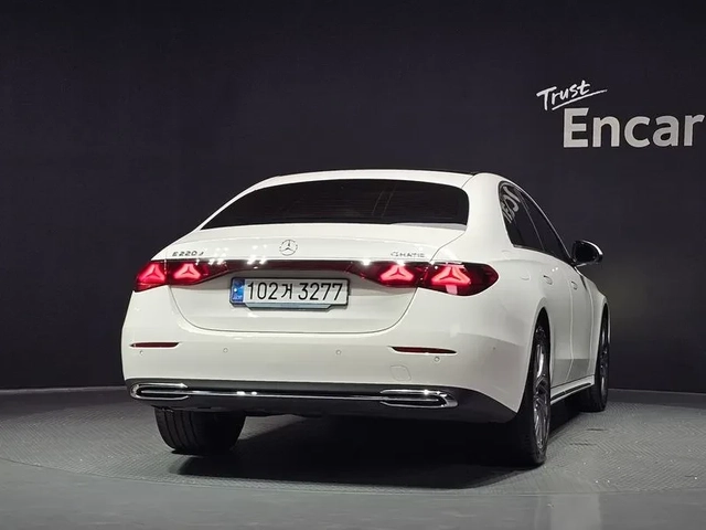 Mercedes-Benz E 200 - САМО 30% АВАНС - автомобили, коли, обяви за нови и употребявани 3