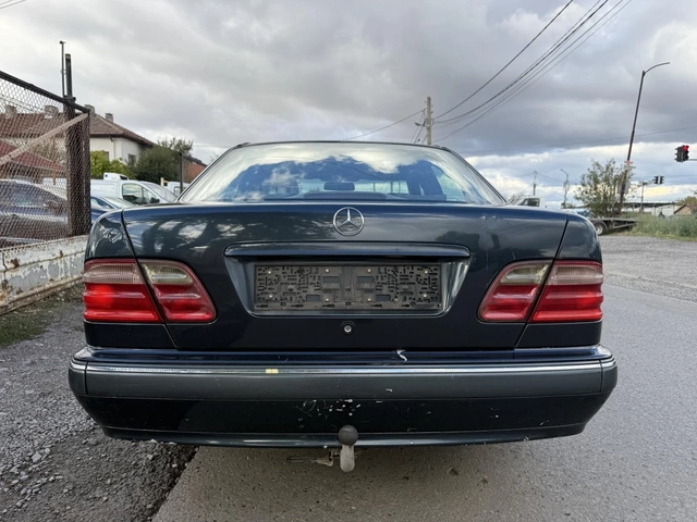 Mercedes-Benz E 200 GPL EURO3 - автомобили, коли, обяви за нови и употребявани 4