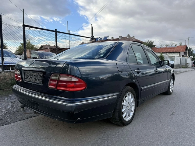 Mercedes-Benz E 200 GPL EURO3 - автомобили, коли, обяви за нови и употребявани 5