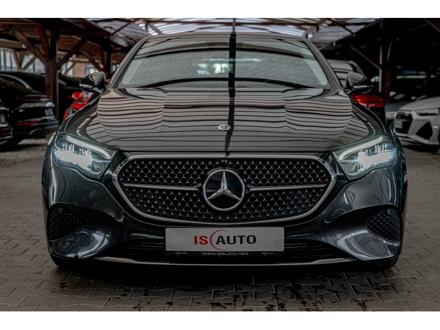 Mercedes-Benz E 200 Avantgarde/Virtual/Панорама/Подгрев/Камера - автомобили, коли, обяви за нови и употребявани 0