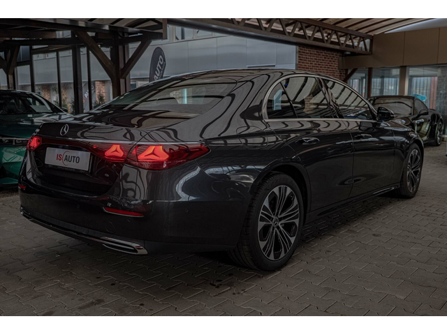 Mercedes-Benz E 200 Avantgarde/Virtual/Панорама/Подгрев/Камера - автомобили, коли, обяви за нови и употребявани 5