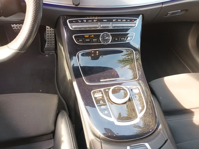 Mercedes-Benz E 220 COUPE - автомобили, коли, обяви за нови и употребявани 11