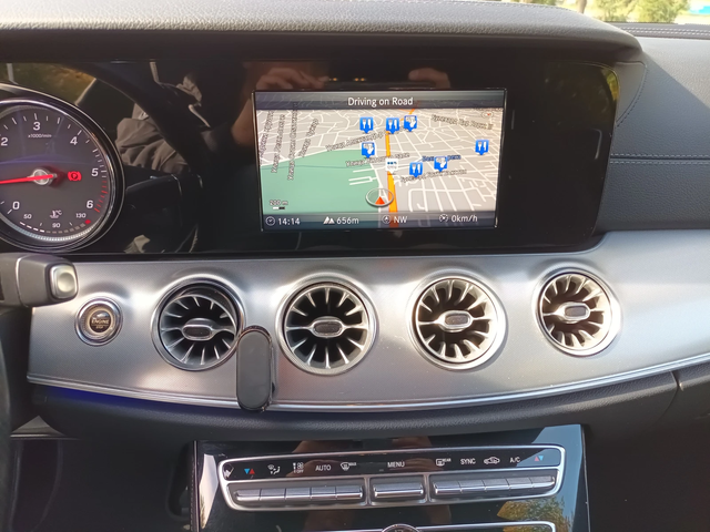 Mercedes-Benz E 220 COUPE - автомобили, коли, обяви за нови и употребявани 12