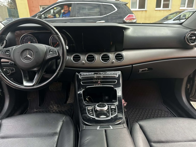 Mercedes-Benz E 220 Е220d 194ks Full - автомобили, коли, обяви за нови и употребявани 5