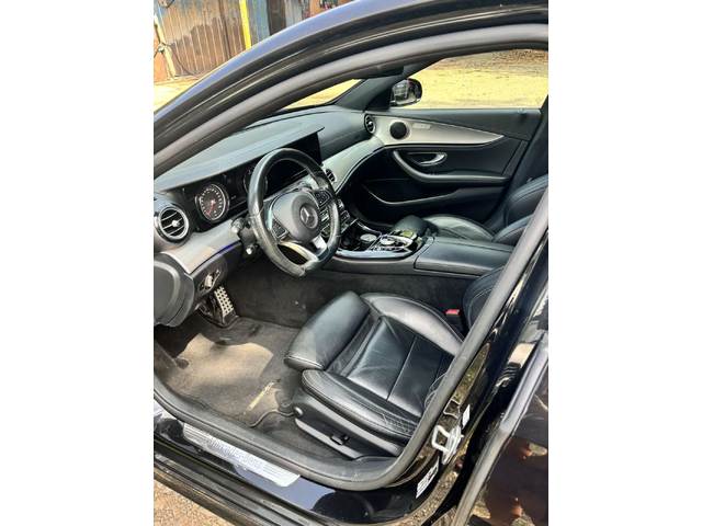 Mercedes-Benz E 220 AMG FULL E220d - автомобили, коли, обяви за нови и употребявани 4
