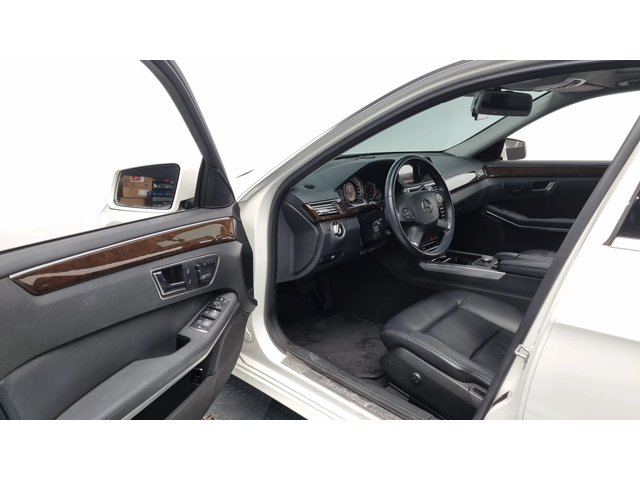 Mercedes-Benz E 220 E-Class W212 E200 CGI - автомобили, коли, обяви за нови и употребявани 10