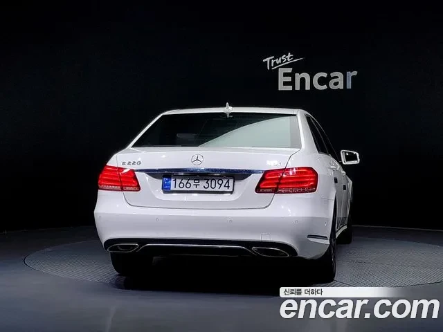 Mercedes-Benz E 220 E-Class W212 E220 CDI Avantgarde - автомобили, коли, обяви за нови и употребявани 3