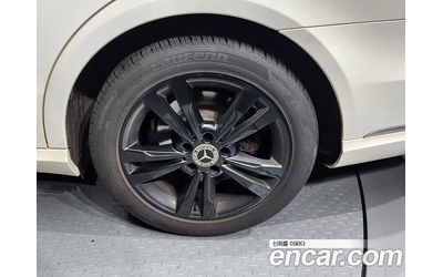 mercedes-benz-e-220 - 4