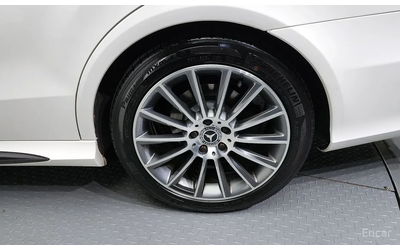 mercedes-benz-e-220 - 4