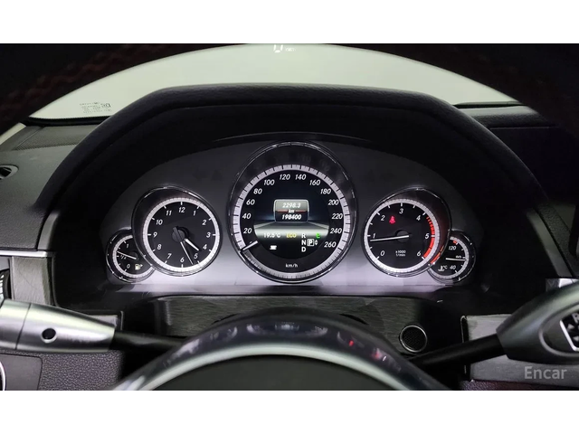 Mercedes-Benz E 220 E-Class W212 E220 CDI Avantgarde - автомобили, коли, обяви за нови и употребявани 7