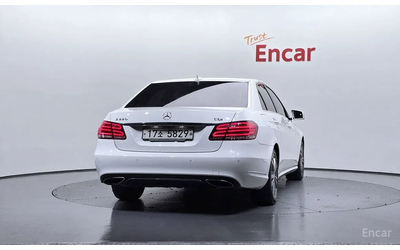 mercedes-benz-e-220 - 3