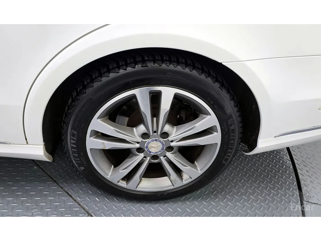 Mercedes-Benz E 220 E-Class W212 E220 CDI Avantgarde - автомобили, коли, обяви за нови и употребявани 4