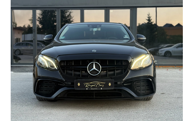 mercedes-benz-e-220 - 1