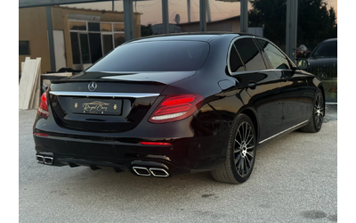 mercedes-benz-e-220 - 4