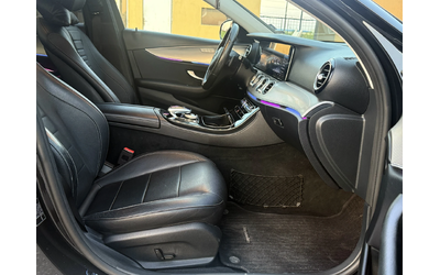 Mercedes-Benz E 220 AMG Edition * Camera * - автомобили, коли, обяви за нови и употребявани 9