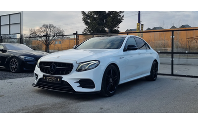 mercedes-benz-e-220 - 1