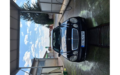 mercedes-benz-e-220 - 1