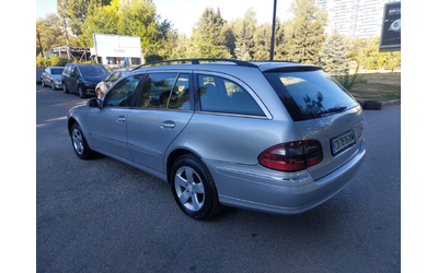 mercedes-benz-e-220 - 4