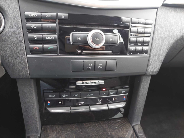 Mercedes-Benz E 220 CDI UNIKAT!!!! - автомобили, коли, обяви за нови и употребявани 12