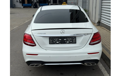 mercedes-benz-e-220 - 3