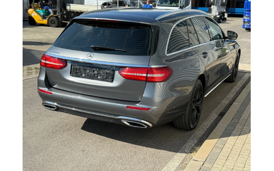 mercedes-benz-e-220 - 4