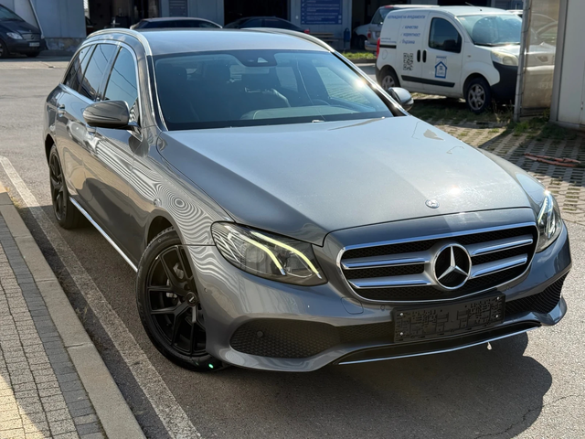 Mercedes-Benz E 220 AMG Optic+ 9Gtronic+ BlueTec+ Full Led+ Navi+ Подг - автомобили, коли, обяви за нови и употребявани 5