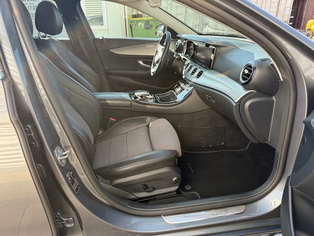 Mercedes-Benz E 220 AMG Optic+ 9Gtronic+ BlueTec+ Full Led+ Navi+ Подг - автомобили, коли, обяви за нови и употребявани 9