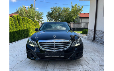 mercedes-benz-e-220 - 1