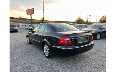 mercedes-benz-e-220 - 4