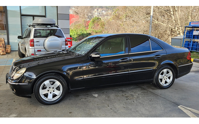 mercedes-benz-e-220 - 2