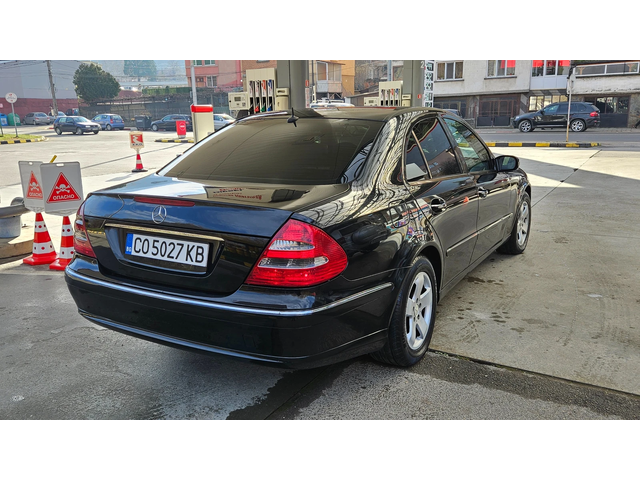 Mercedes-Benz E 220 2.2 Cdi Avtomat/Navigacia/Top sustoqnie - автомобили, коли, обяви за нови и употребявани 5