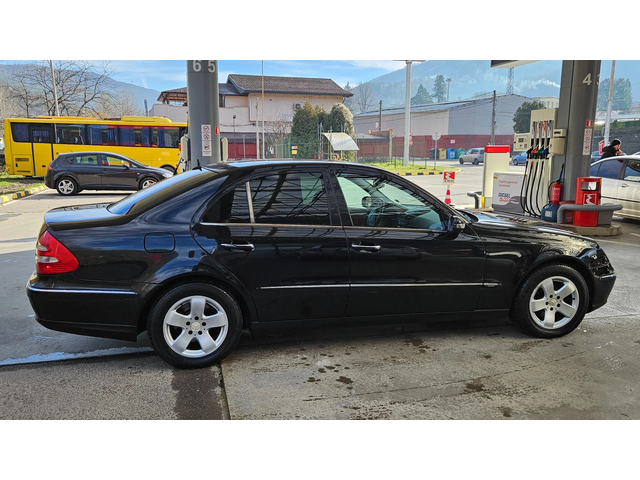 Mercedes-Benz E 220 2.2 Cdi Avtomat/Navigacia/Top sustoqnie - автомобили, коли, обяви за нови и употребявани 6