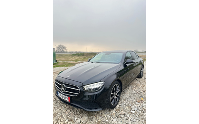 mercedes-benz-e-220 - 2