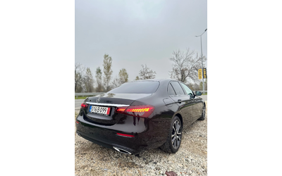 mercedes-benz-e-220 - 5