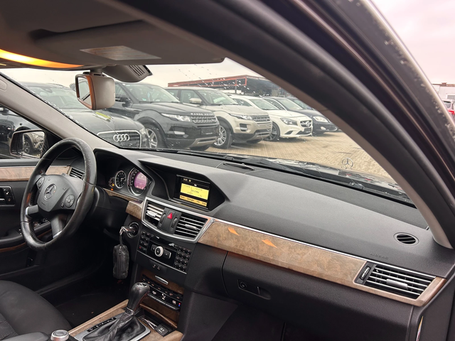 Mercedes-Benz E 220 CDI AVTOMAT/NAVI EURO 5 - автомобили, коли, обяви за нови и употребявани 9