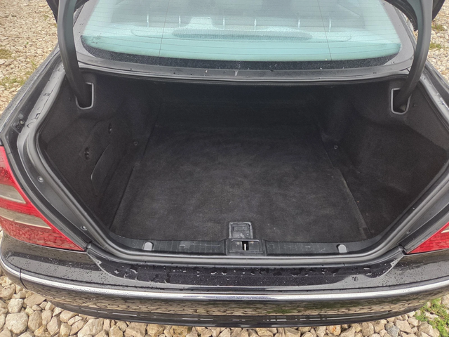 Mercedes-Benz E 220 Avantgarde* automat* - автомобили, коли, обяви за нови и употребявани 12