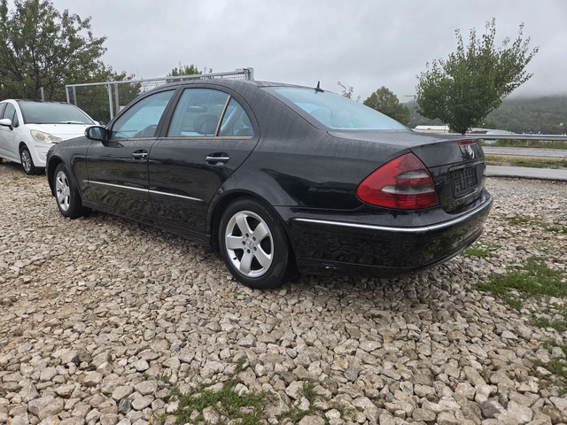 Mercedes-Benz E 220 Avantgarde* automat* - автомобили, коли, обяви за нови и употребявани 4