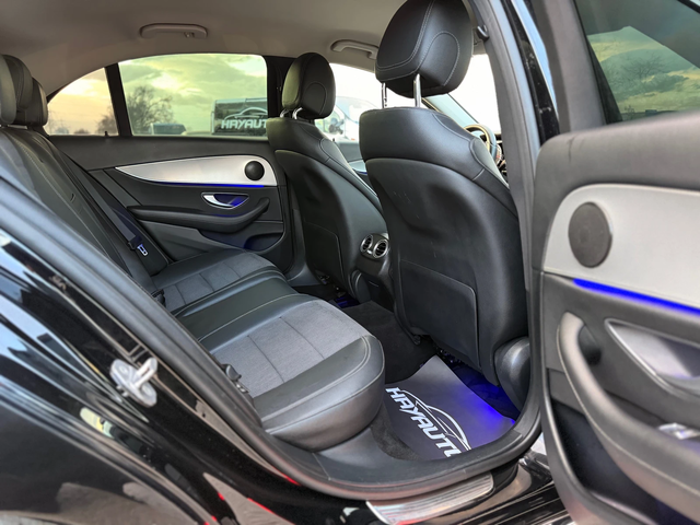 Mercedes-Benz E 220 d= Sport= 9G-tronic= LED= Ambient= Camera= - автомобили, коли, обяви за нови и употребявани 12