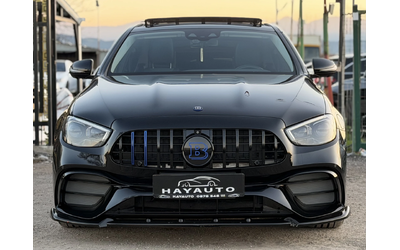 mercedes-benz-e-220 - 1